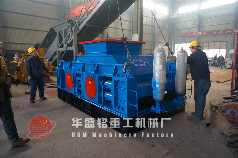 2PGC1080石油焦破碎機(jī)發(fā)往湖北襄陽