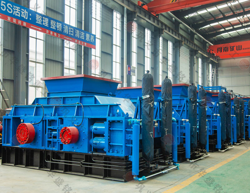 對輥破碎機(jī)在石料場中的應(yīng)用和特點(diǎn)是什么？